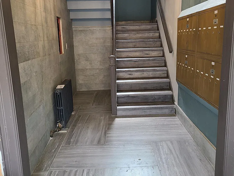1144 E Grand St #302A — Photo 6