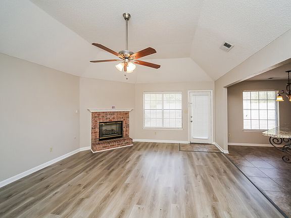 3rd image of 6954 Naples Dr