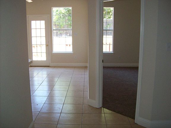 4th image of 4501 W Lake Highlands Dr