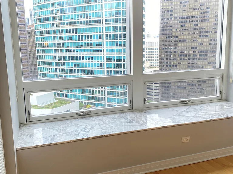 512 N McClurg Ct #1612 — Photo 3