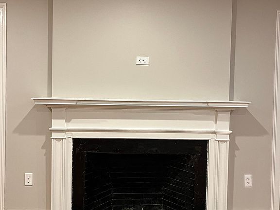 2nd image of 401 Essex St #6