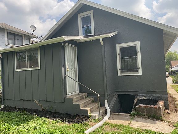 3rd image of 3238 Jackson Ave