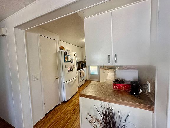 5th image of 376 11th St