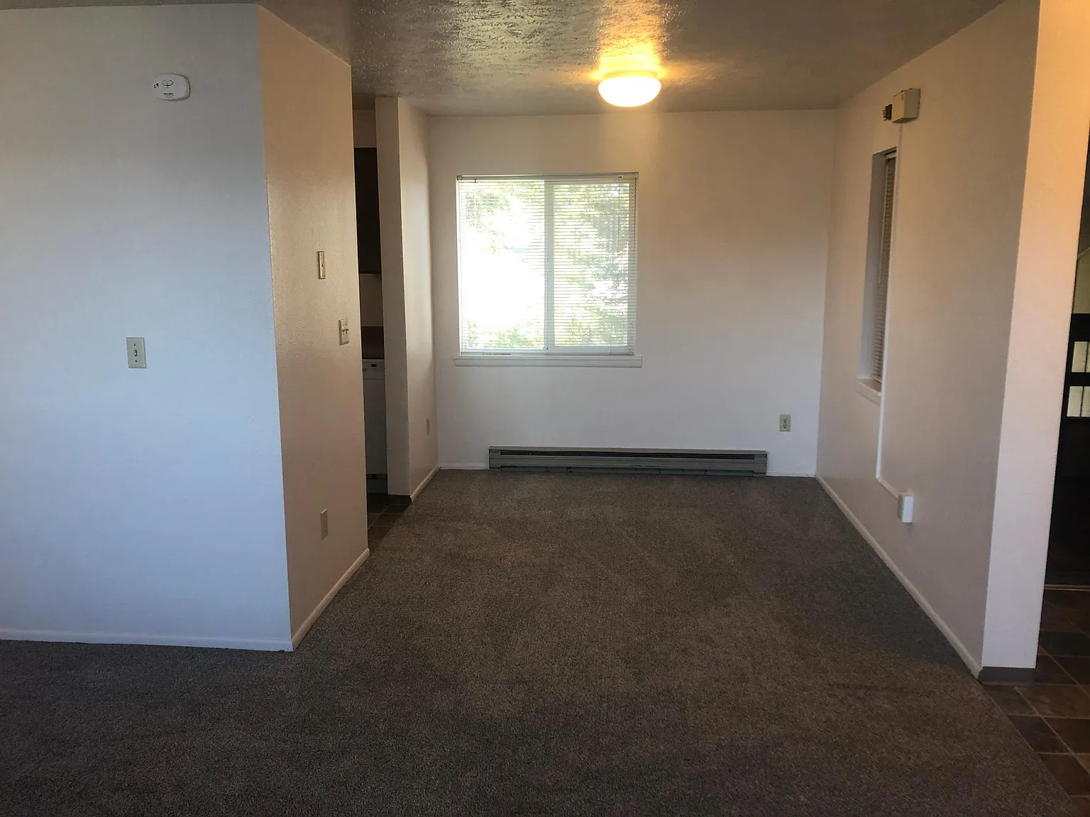 2 bed, 750 sqft, $950 — Photo 3