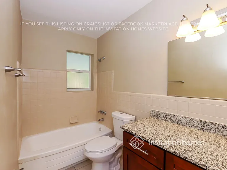 1748 NE 158th St — Photo 11
