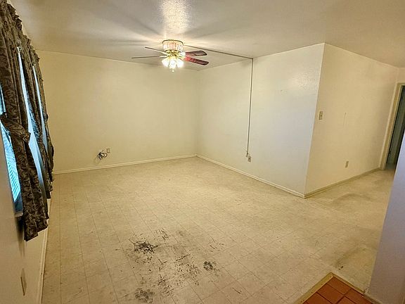 3rd image of 3217 W Ohio Ave