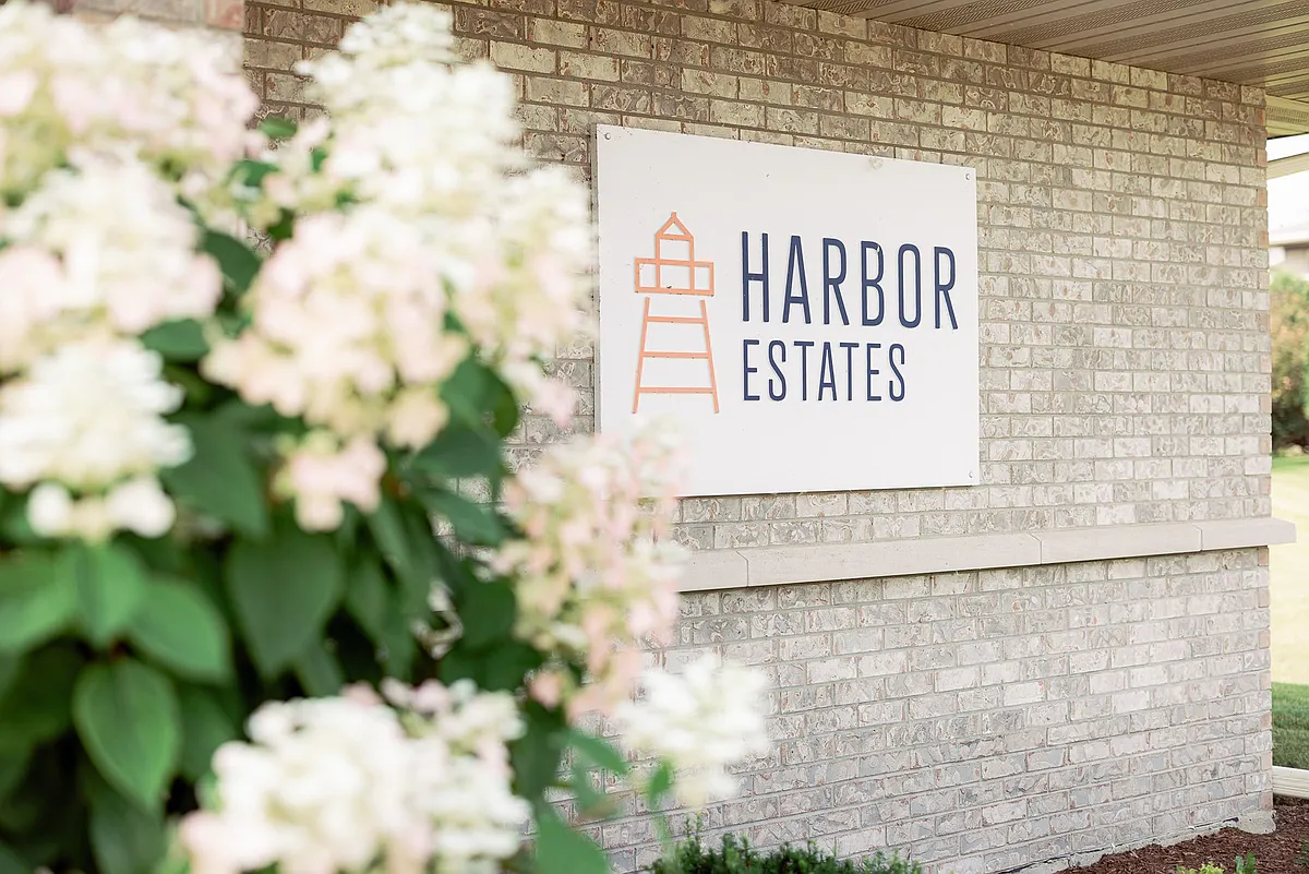 Building Photo - Harbor Estates
