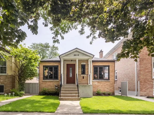 6619 N Maplewood Ave, Chicago, IL 60645