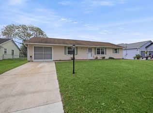 464 SW Dolores Ave, Port Saint Lucie, FL 34983