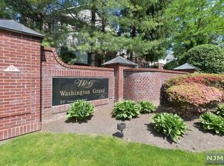 80 Ridgewood Rd APT 104, Township Of Washington, NJ 07676
