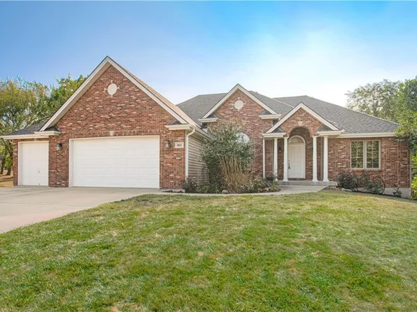 905 Downy Cir, Kearney, MO 64060