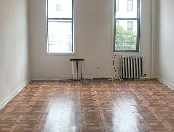 3rd image of 293 Wyckoff Ave #7R