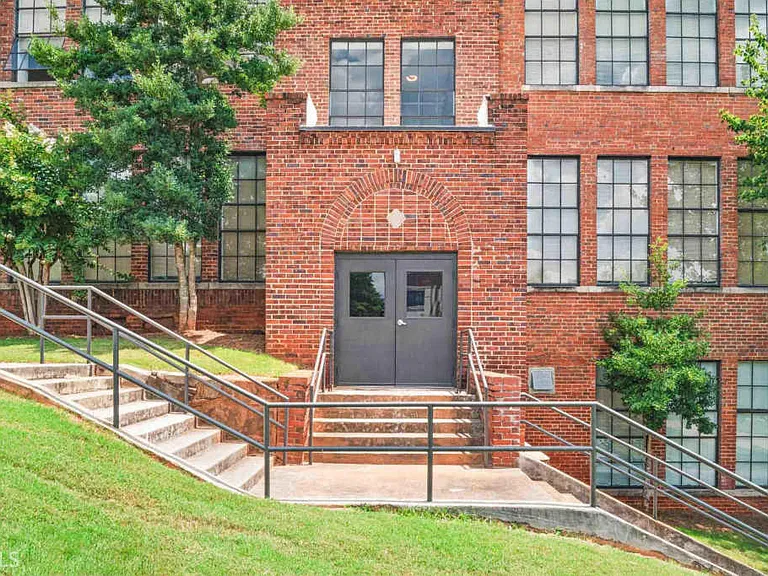 Crogman School Lofts — Photo 7