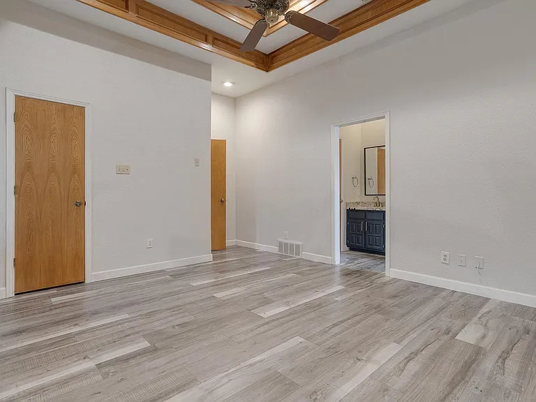 5629 Guadalajara Dr — Photo 27