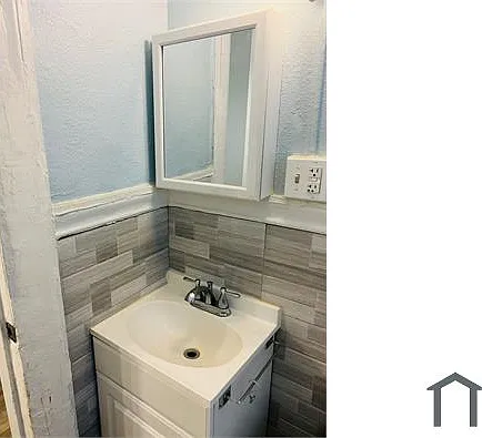 1 bed, $3,274 — Photo 3