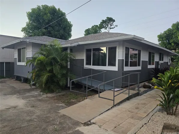 98-005 Kaluamoi Pl, Pearl City, HI 96782