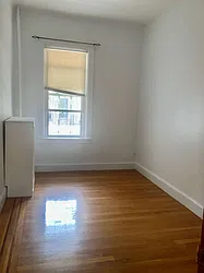 Rented by Zikos Realty Services