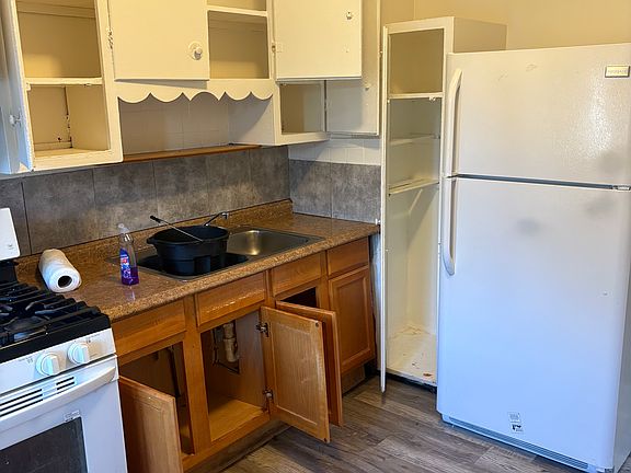 5th image of 12871 Syracuse St Unit 1