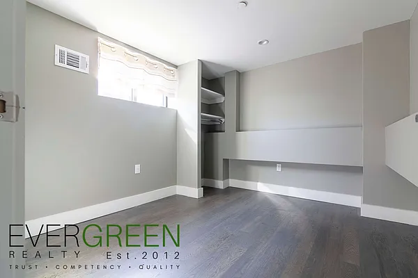 Rented by Evergreen Apartments BK | media 24