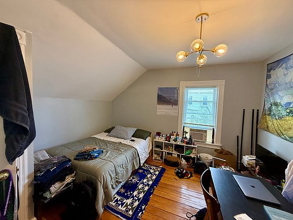 5th image of 17 Amy St #3