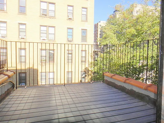 Rented by Balass Ralph, LREB | media 32