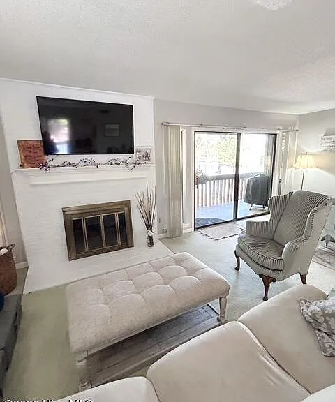 250 Sugar Gum Ln #252 — Photo 3