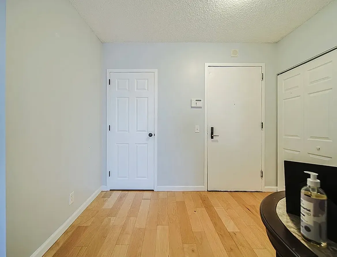 2 bed, 1425 sqft, $4,300 — Photo 3