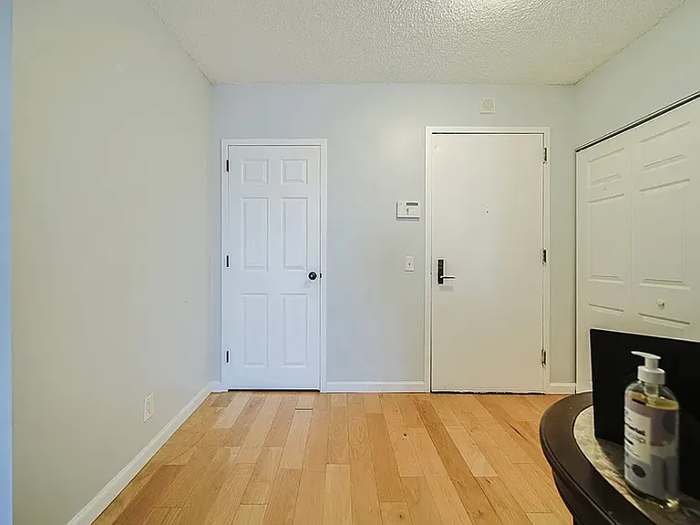 800 Palisades Ave — Photo 3