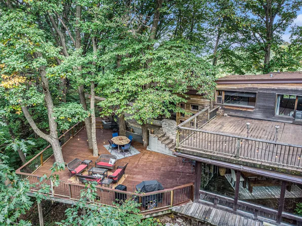 1 Skyline Dr, Portage, IN 46368