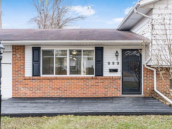 3rd image of 999 Kings Charter Ln