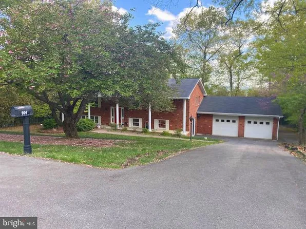 904 Growden Ter, Cumberland, MD 21502