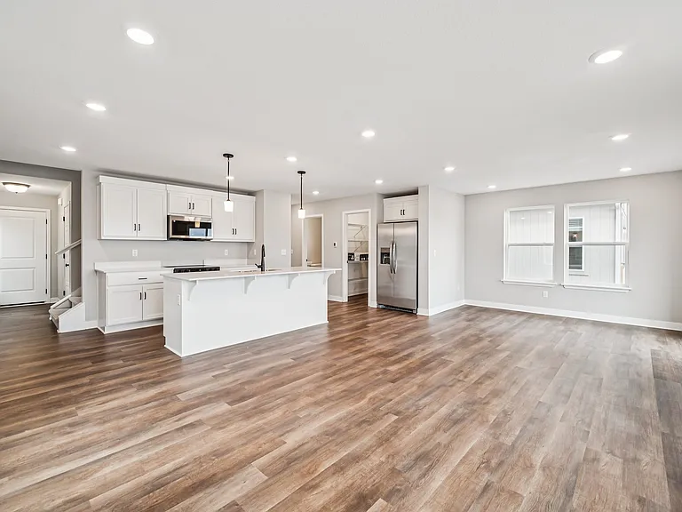 8802 SW 10th St — Photo 4
