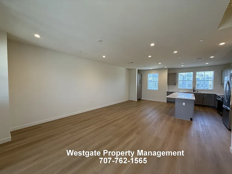 209 Wellness Way — Photo 24