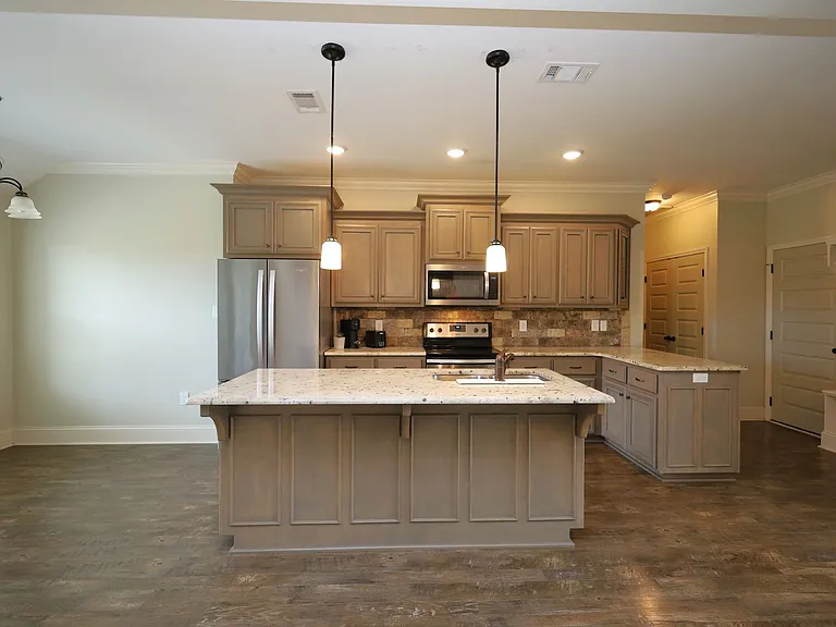3872 Karaline Cir — Photo 7