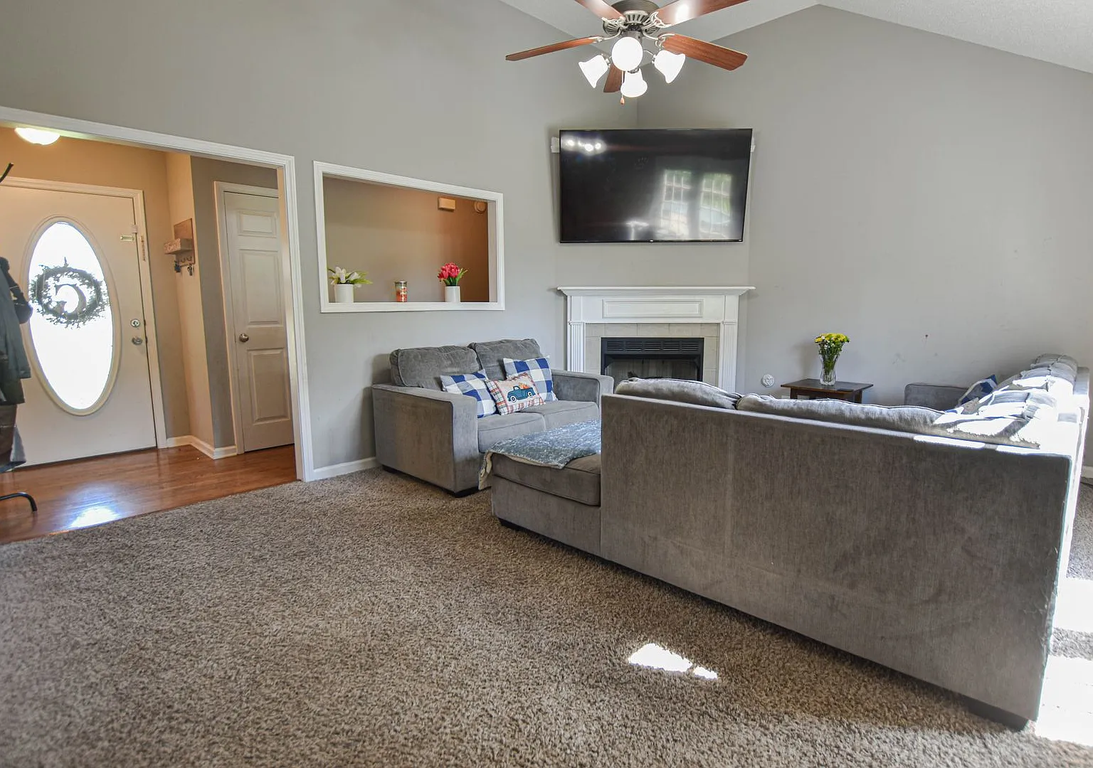 Pet Friendly Three Bedroom! — Photo 2