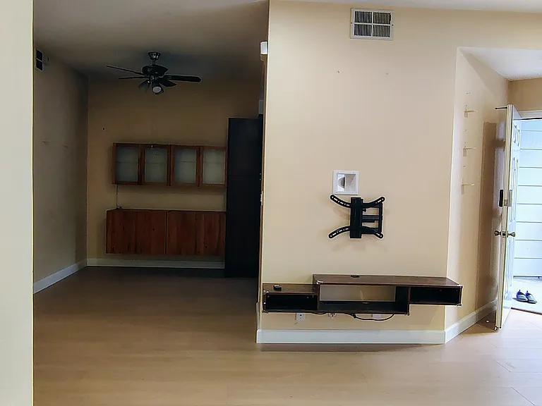 1542 Thornleaf Way — Photo 6