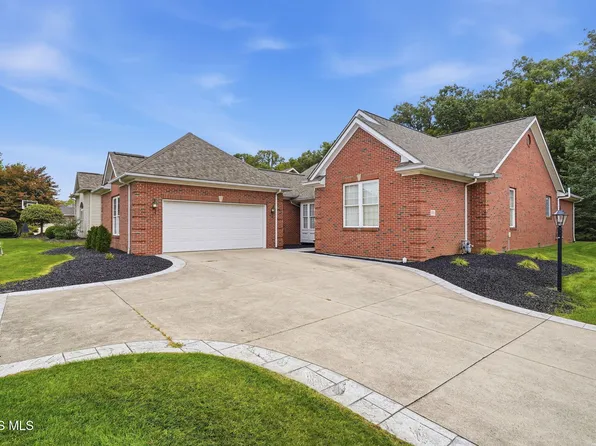 2772 Whitespire Ct, Findlay, OH 45840
