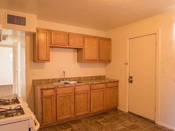 5th image of 8244 N 27th Ave