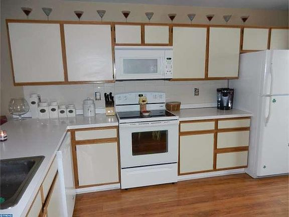 2nd image of 103 Valerie Ln