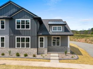 2812 Elm Tree Hl, Green Bay, WI 54313