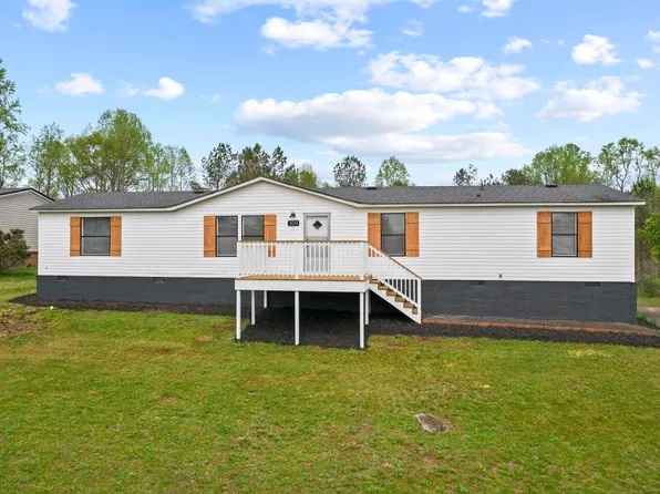 309 Grassland Ln, Fountain Inn, SC 29644
