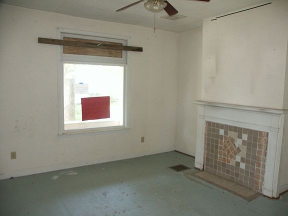 4th image of 52 N Eureka Ave