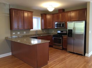 5225 N Sawyer Ave, Chicago, IL 60625