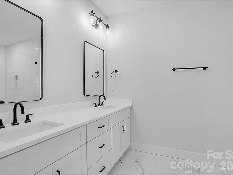 3425 Mission Dr — Photo 7
