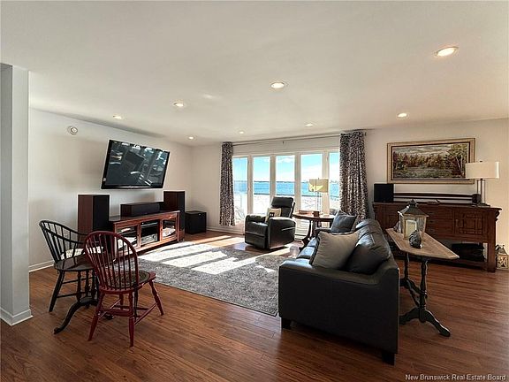 3rd image of 161 Ingalls Head Rd