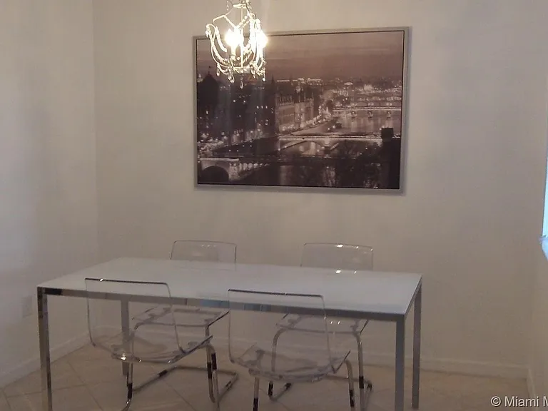 19501 E Country Club Dr #104 — Photo 2