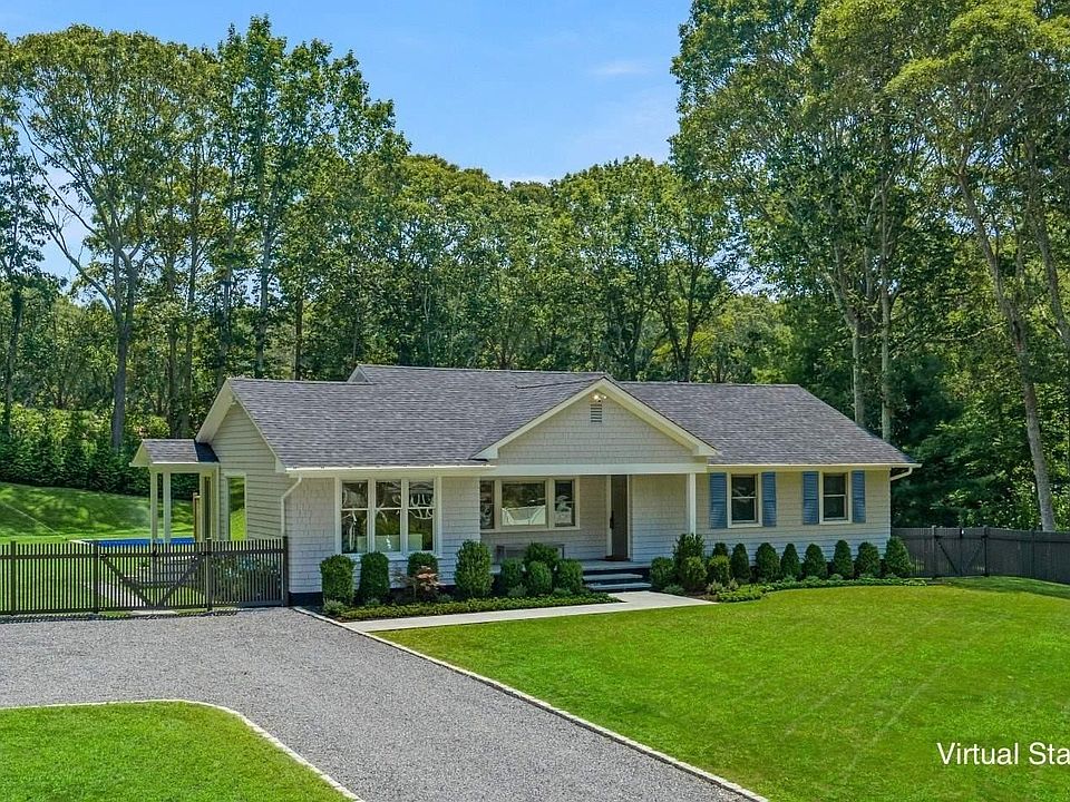 1st image of 34 Rosewood Drive