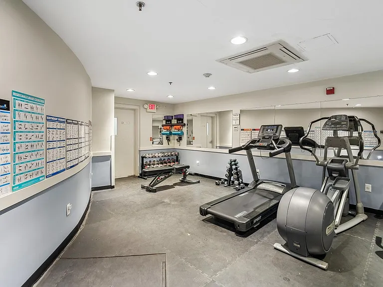 61 Grand St #2C — Photo 12