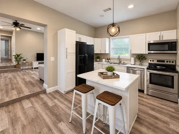 1680 W 8th St, Jacksonville, FL 32209