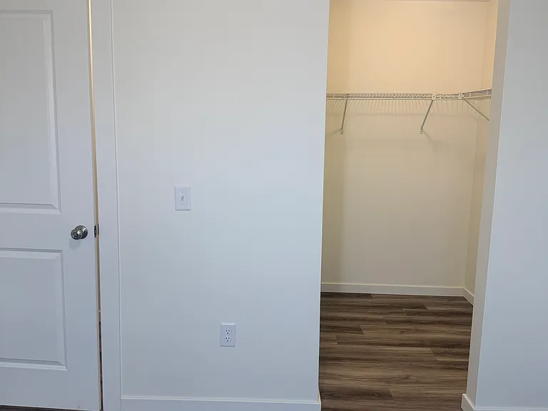1222 Fountain Dr — Photo 15
